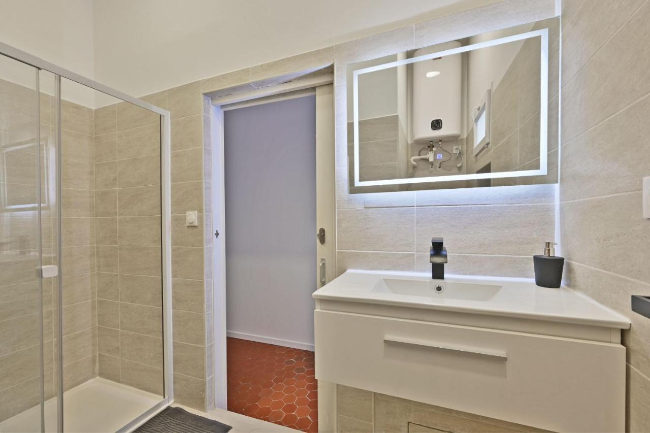 Au Roi Rene - Ac Clim - Wifi Appartement Avignon Buitenkant foto
